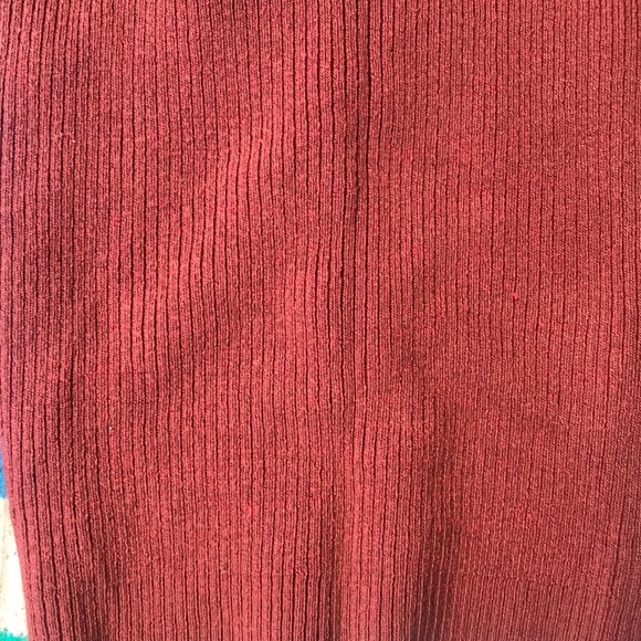 Ribbed Lace-Up Windsor Crop Top - Picture 2 of 5